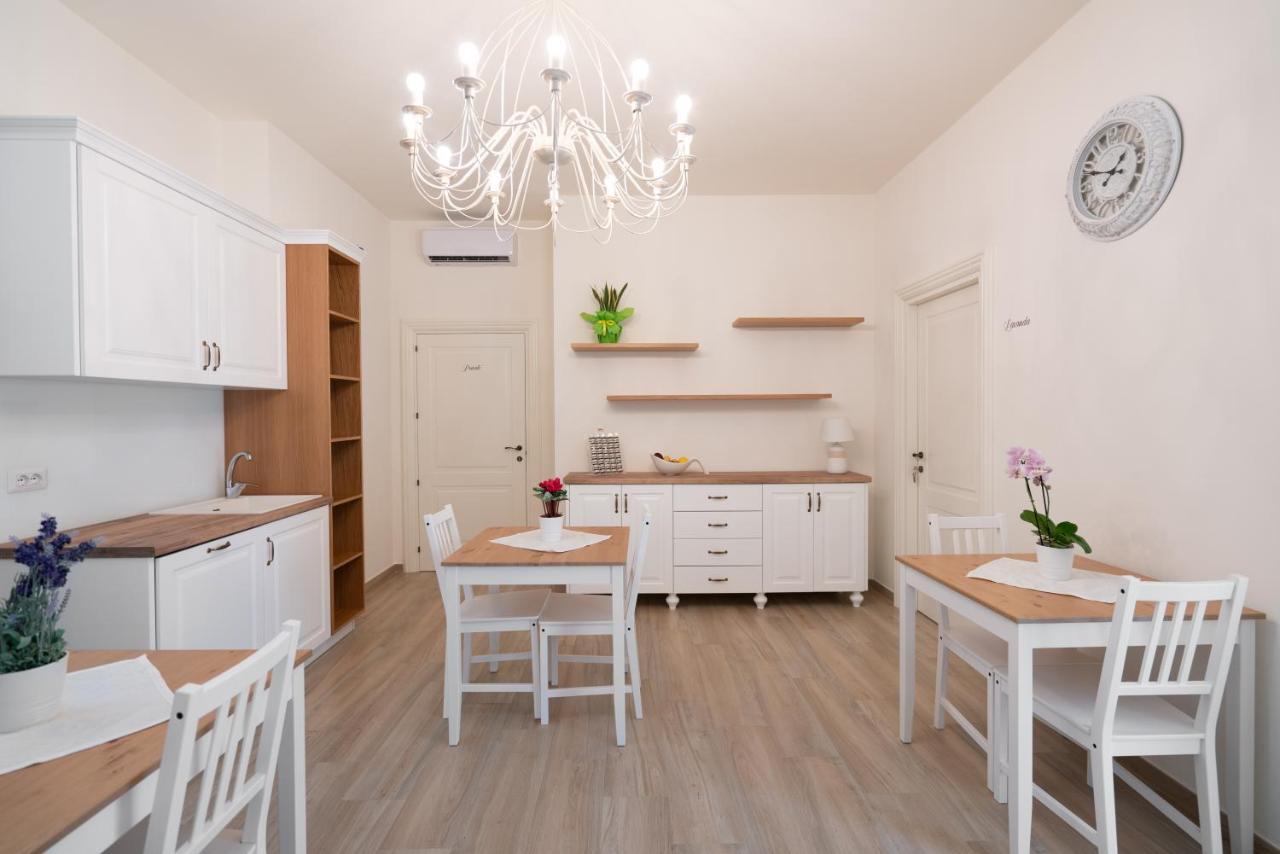Essenza Bed & Breakfast Massafra Eksteriør bilde